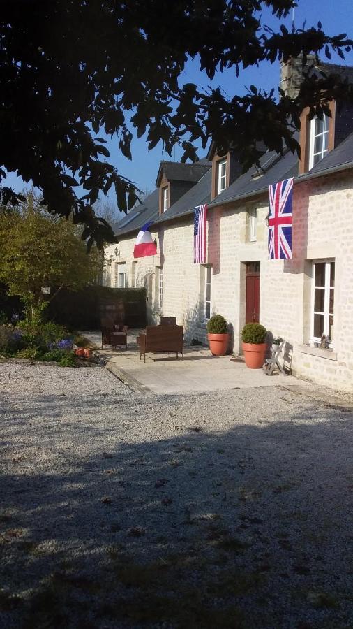 Chambre De Rose - Le Refuge Des Parachutistes - En Bordure Du Marais Neuville-au-Plain 外观 照片