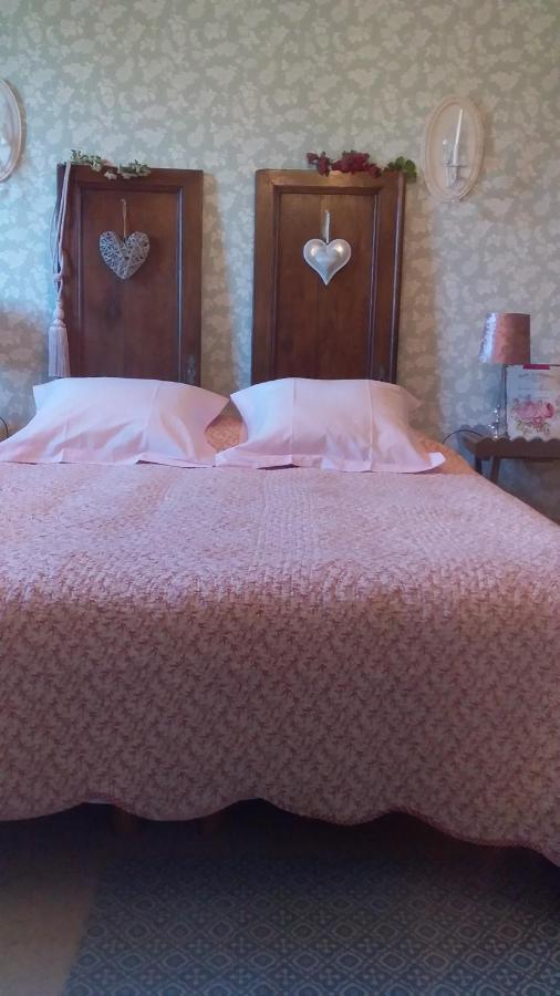Chambre De Rose - Le Refuge Des Parachutistes - En Bordure Du Marais Neuville-au-Plain 外观 照片