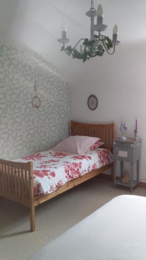 Chambre De Rose - Le Refuge Des Parachutistes - En Bordure Du Marais Neuville-au-Plain 外观 照片