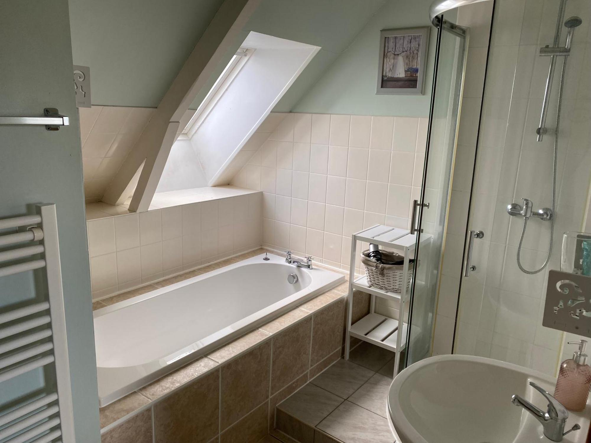 Chambre De Rose - Le Refuge Des Parachutistes - En Bordure Du Marais Neuville-au-Plain 外观 照片