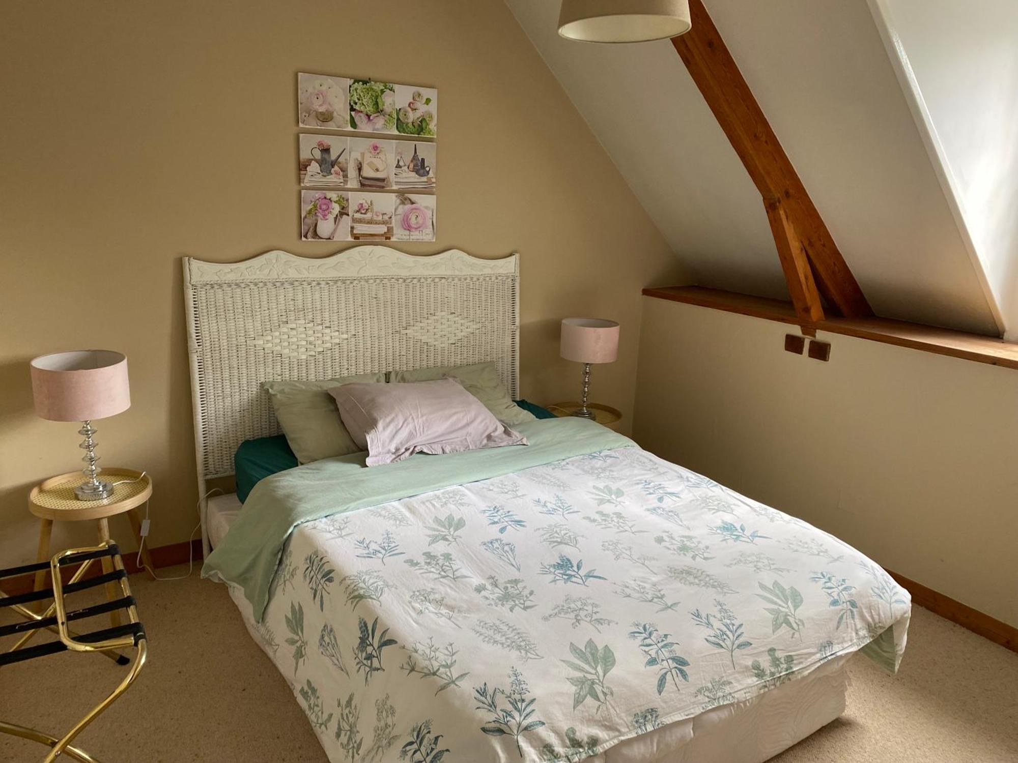 Chambre De Rose - Le Refuge Des Parachutistes - En Bordure Du Marais Neuville-au-Plain 外观 照片