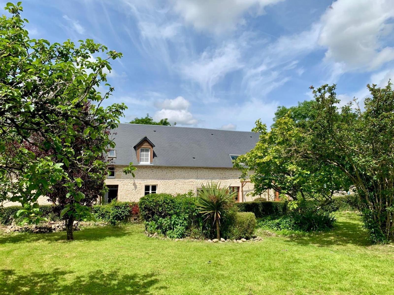 Chambre De Rose - Le Refuge Des Parachutistes - En Bordure Du Marais Neuville-au-Plain 外观 照片